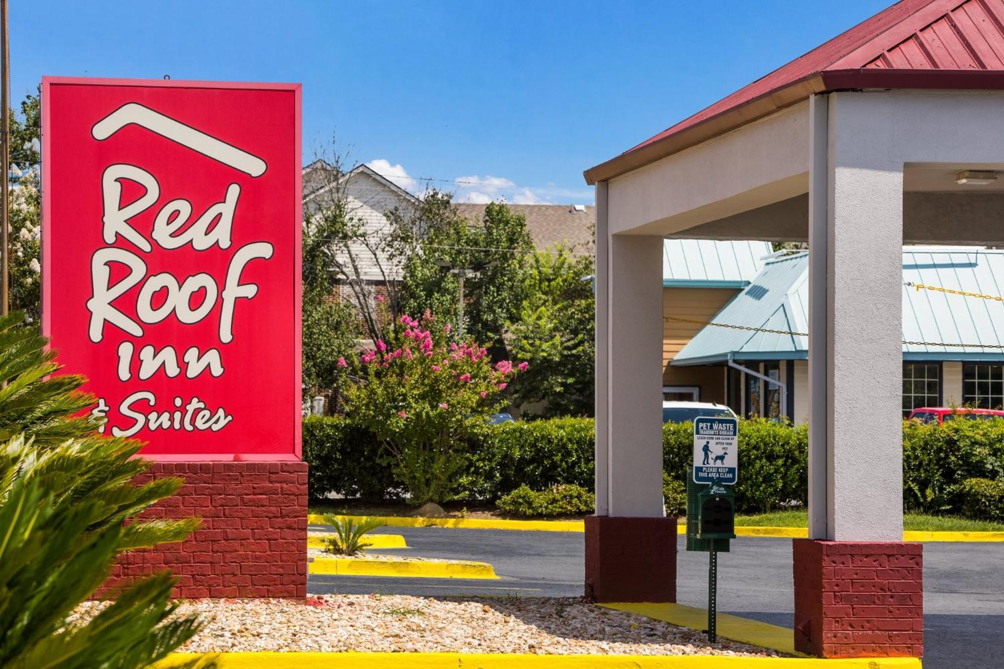 Red Roof Inn & Suites Statesboro - University Exteriör bild